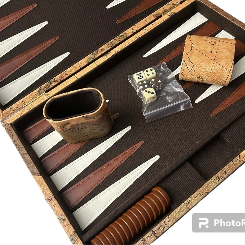 Backgammon - Picture 2 of 3